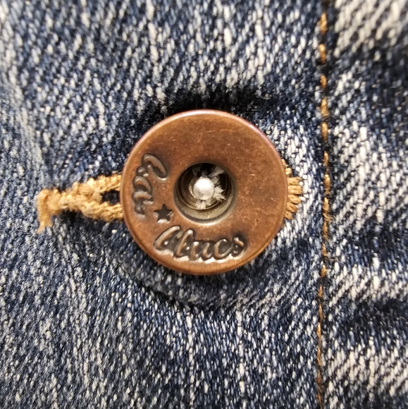 Like New 1X l.a. blues Stylish Jean Jacket, 3 Pockets, Fun Stitching Accents - Picture 4 of 14